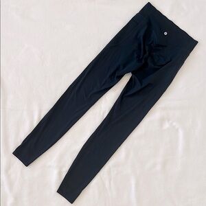 Halara SoCinched High Waisted Butt Lifting leggings carbon blue size small